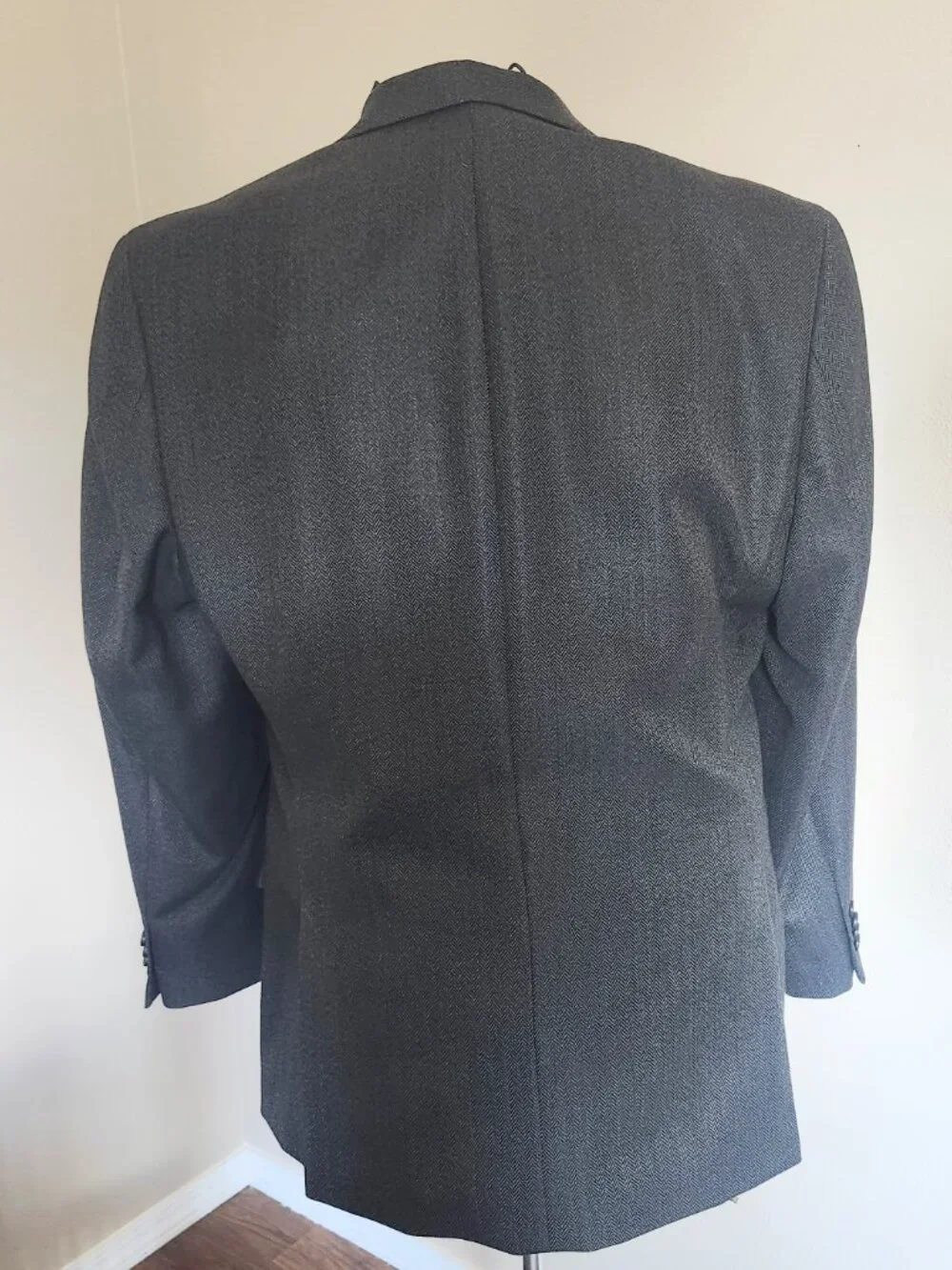 Michael Kors Men's Classic-Fit Linen-Blend Blazer 40S